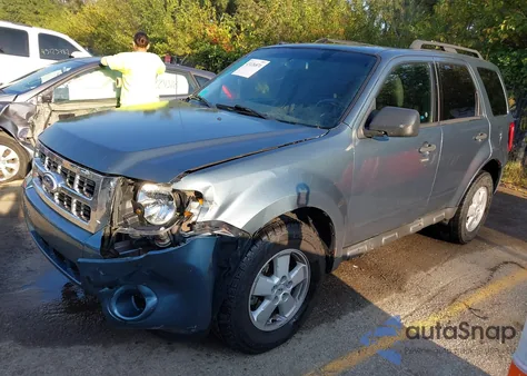 2010 Ford Escape Xlt из США, поврежденный, VIN 1FMCU0D71AKD02715